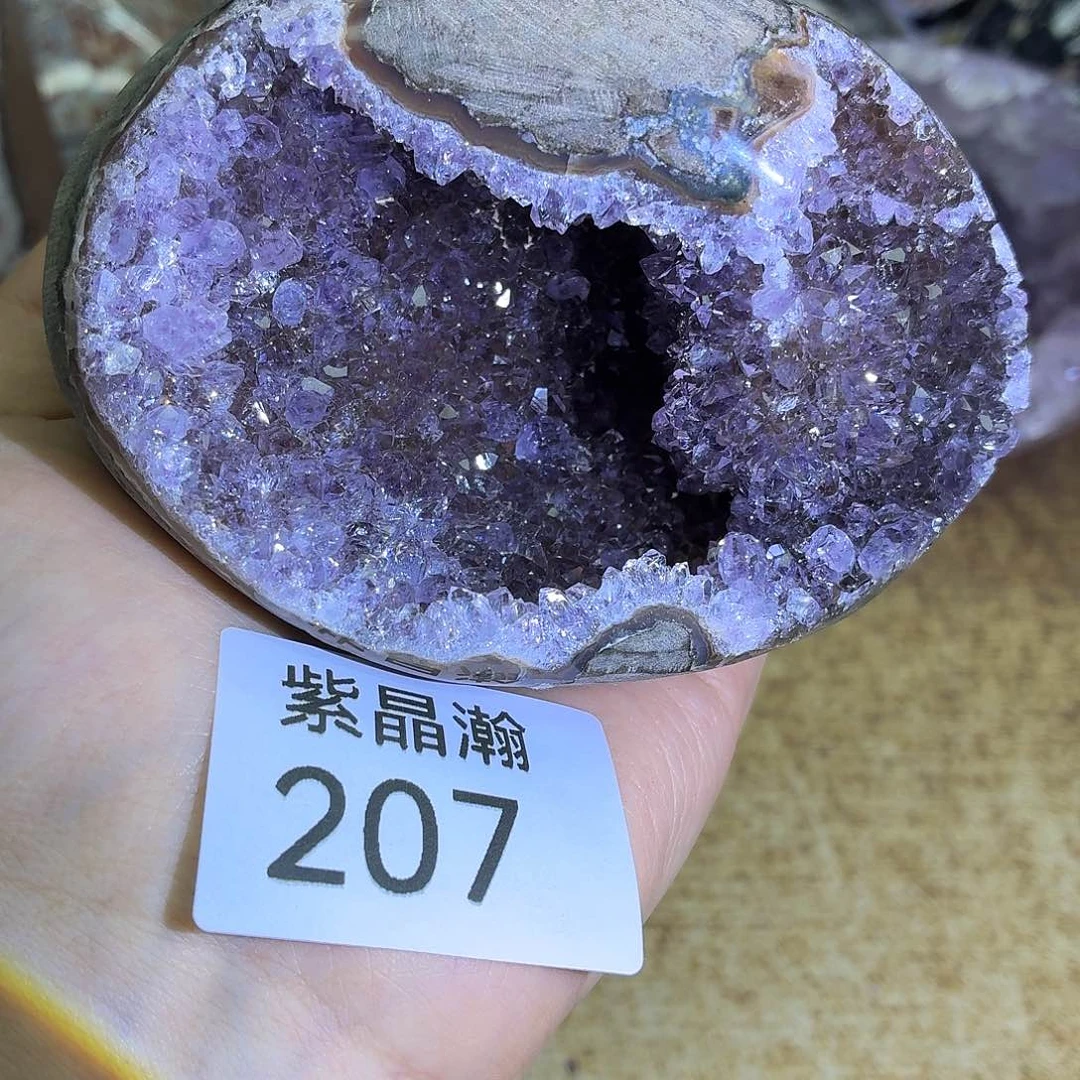 未镶嵌水晶大型摆件（非配饰）