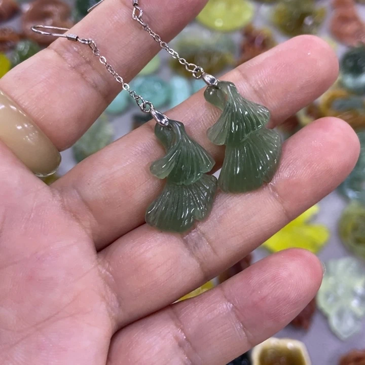 蛇纹石玉未镶嵌挂件