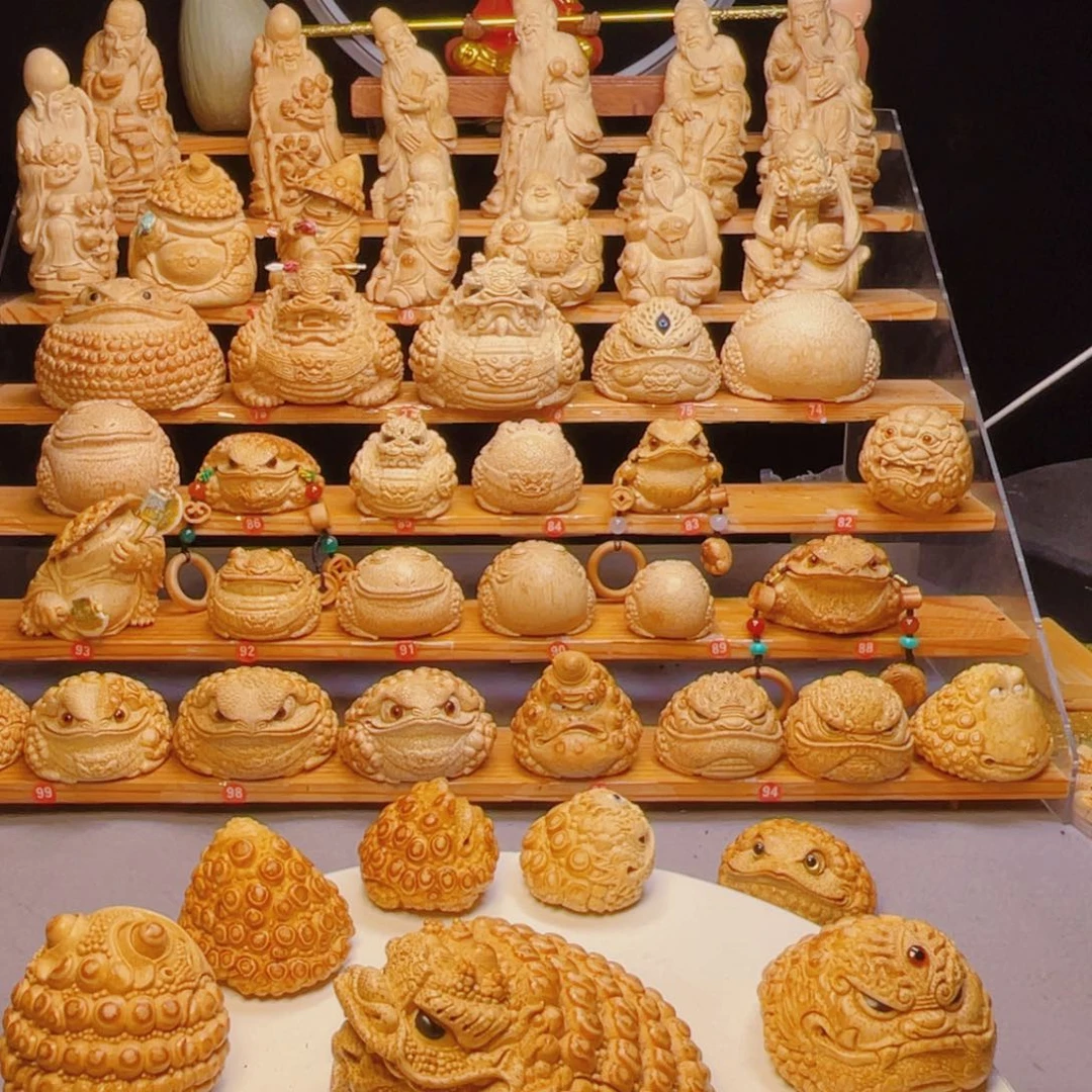 好***?竹根雕金蟾手把件