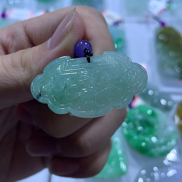 翡翠未镶嵌颈饰天然翡翠A货吊坠