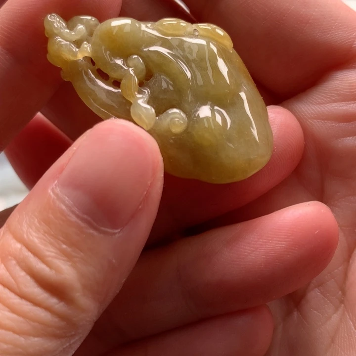 定制翡翠未镶嵌如意