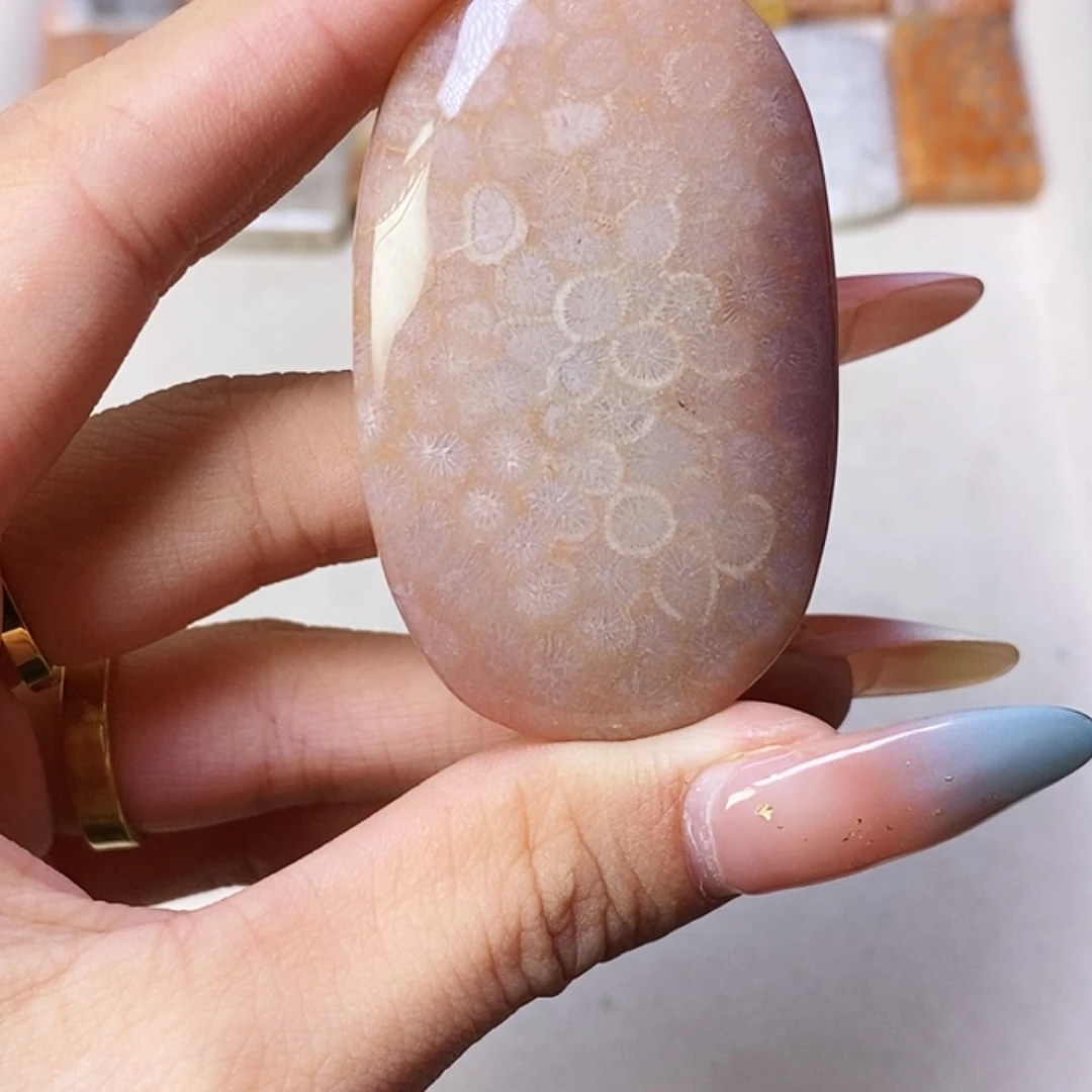 合金颈饰硅化玉幸**孩