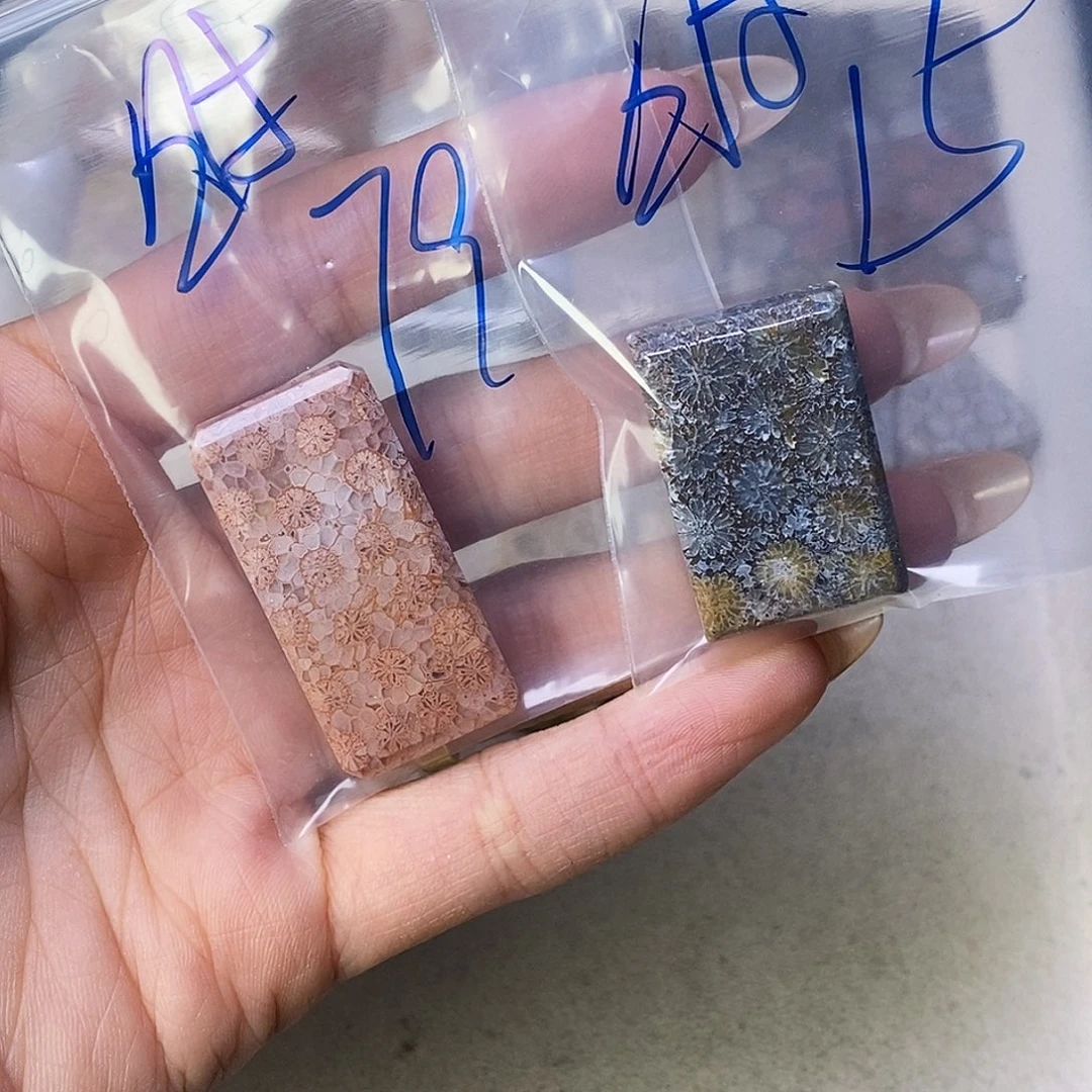 合金颈饰硅化玉时*