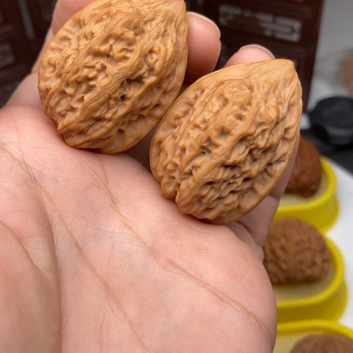 文玩核桃吊坠32沈鸡