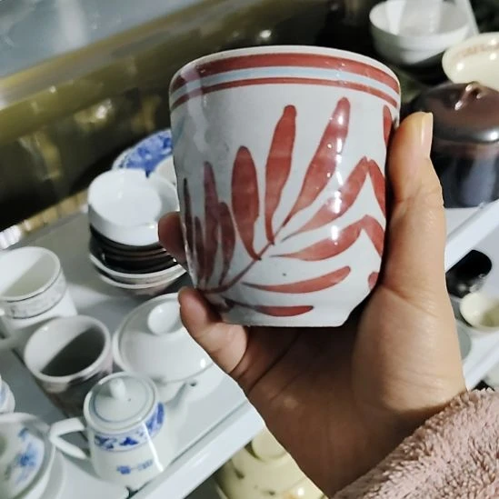 瓷片五厂，七厂各种摆件，瓷片，均有瑕疵！