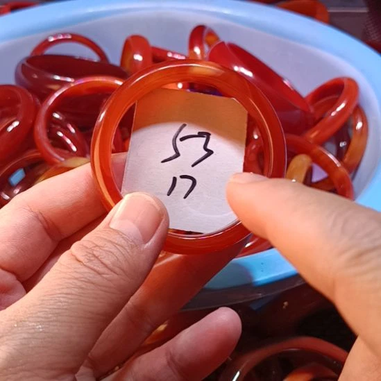 玛瑙/玉髓未镶嵌手镯