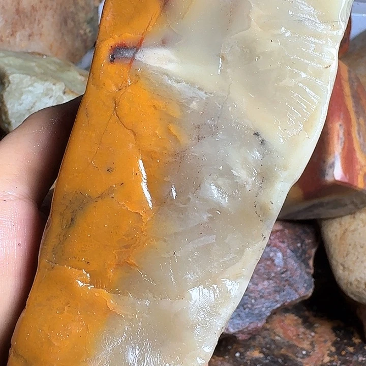 道***玄寿山石寿山石的颜色