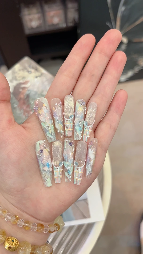 【花知晓】张呼呼纯手工穿戴甲夏日清透美甲