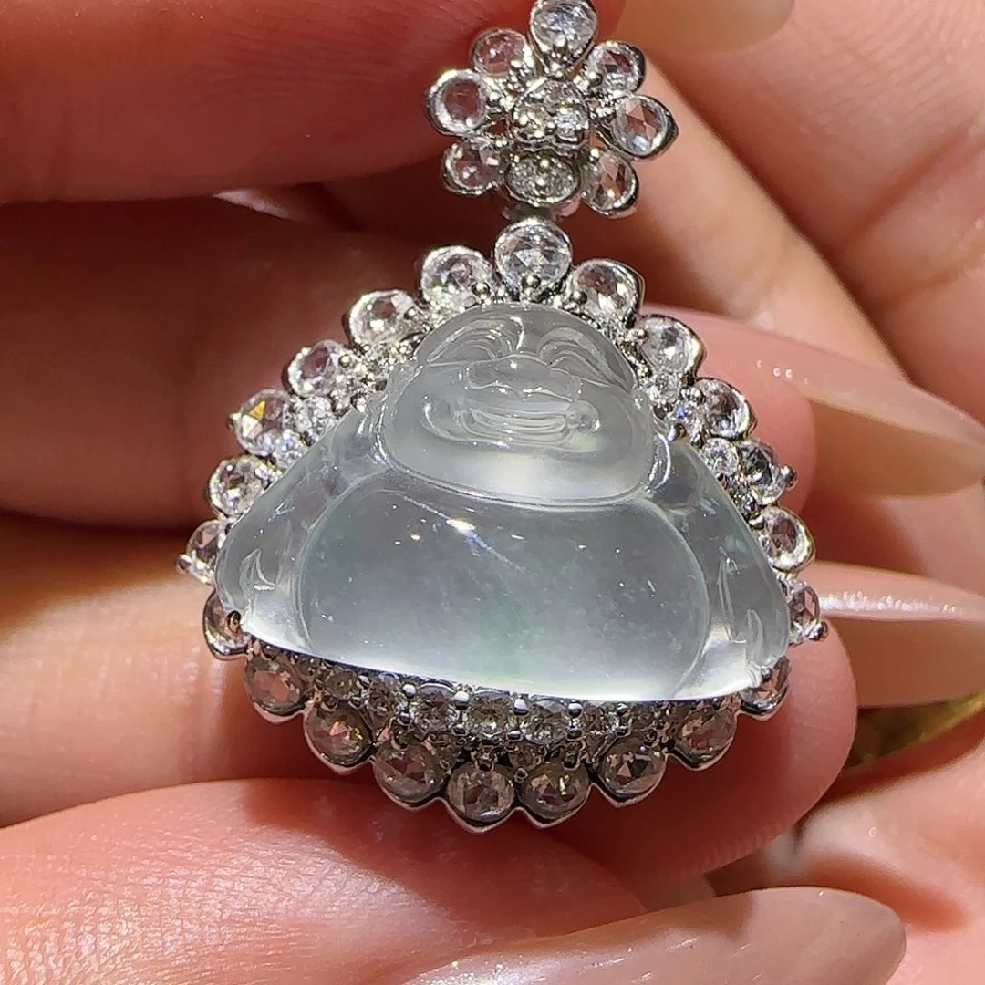 【闪购商品】颈饰18K金镶嵌翡翠天然