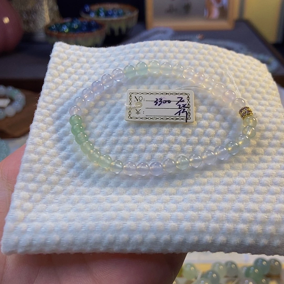 定制翡翠未镶嵌翡翠手串卡5.3