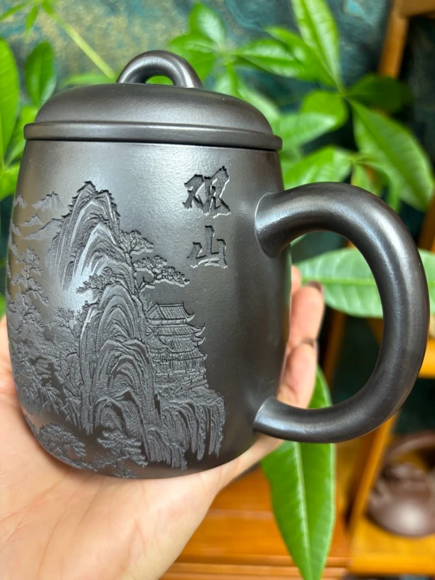 宜兴紫砂原矿石黄泥料盖杯观山山水刻绘办公杯大容量400cc口7高10