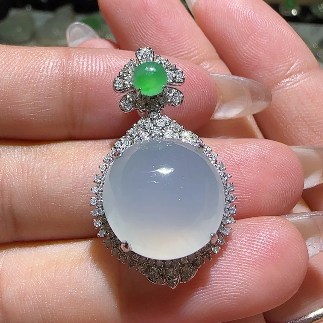 【闪购商品】翡翠18K金镶嵌颈饰天然