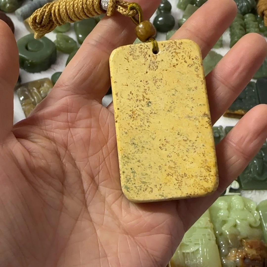 岫岩河磨玉（透闪石质玉）未镶嵌挂件