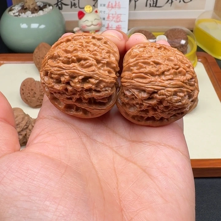 文玩核桃把件白狮子40