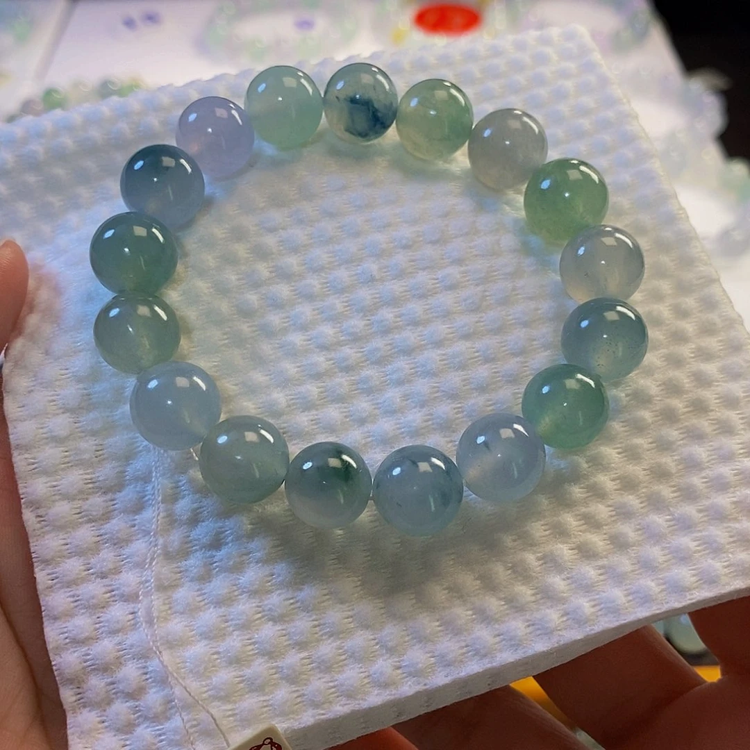 定制翡翠未镶嵌翡翠.