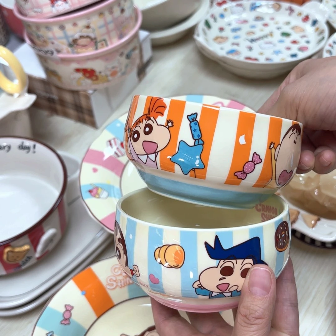 陶瓷蜡笔小新米饭碗2各一，餐盘2各一