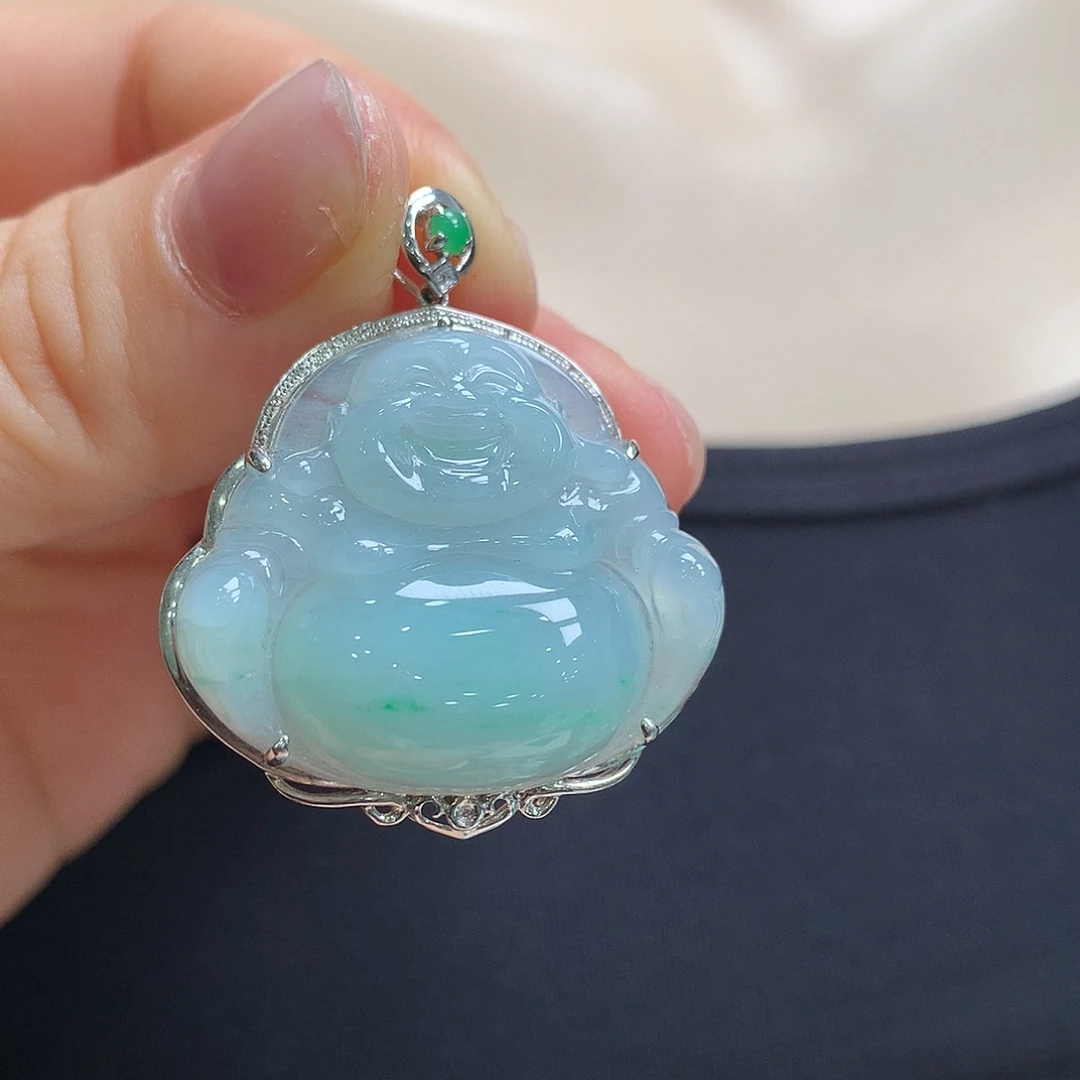 翡翠18K金镶嵌颈饰佛公