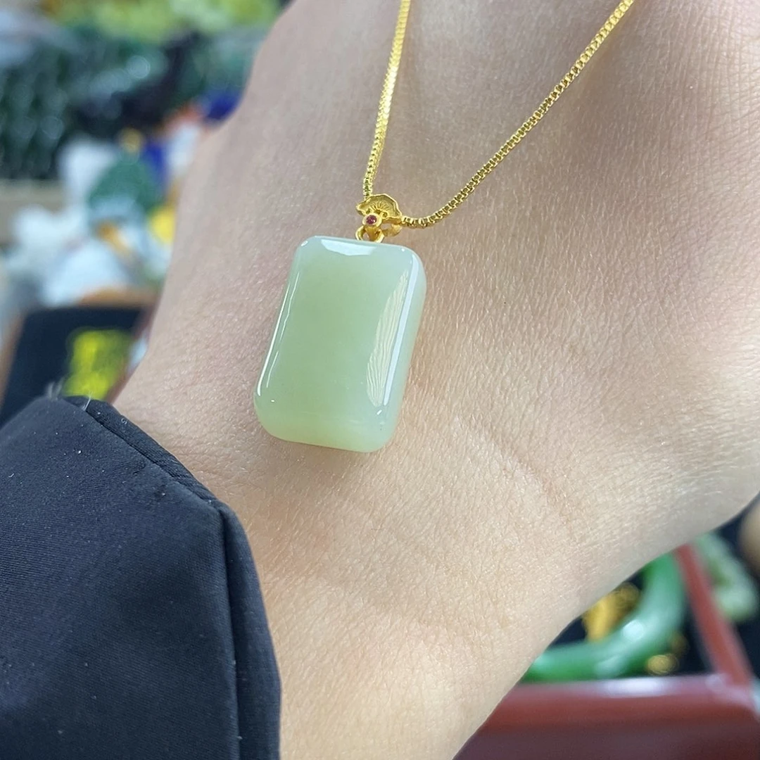 和田玉颈饰银S925镶嵌无事牌