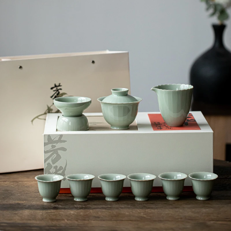 宋青釉新款创意手绘线条盖碗茶具套装家用轻奢陶瓷功夫茶具礼盒装