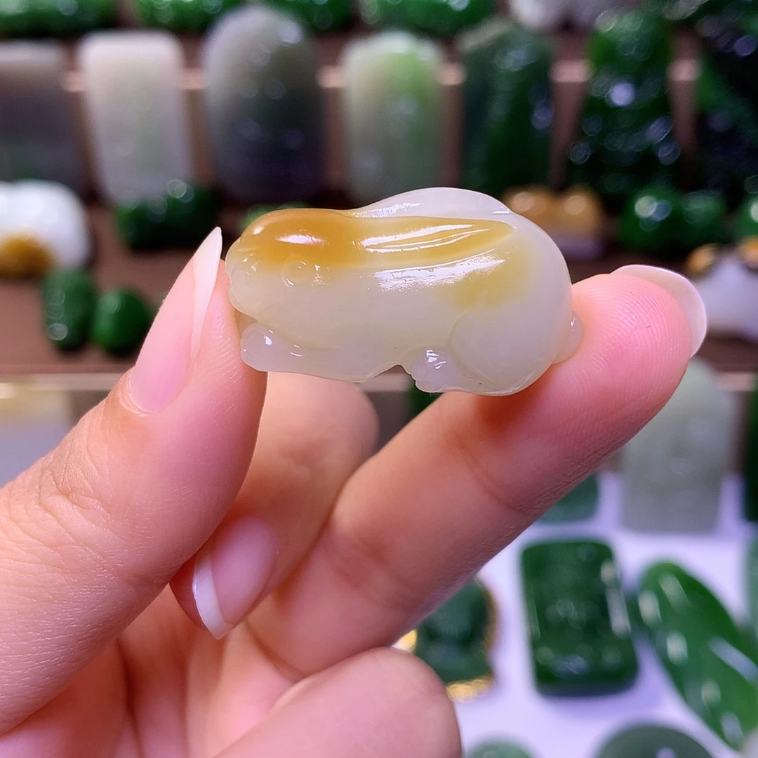 和田玉未镶嵌挂件