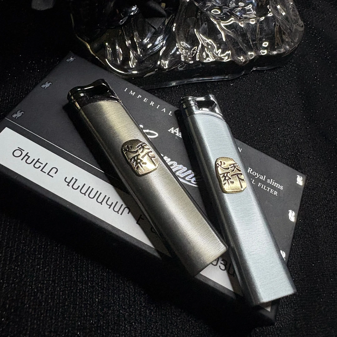 【心系天下】创意防风打火机金属质感粉色火焰高档商务礼物送老公