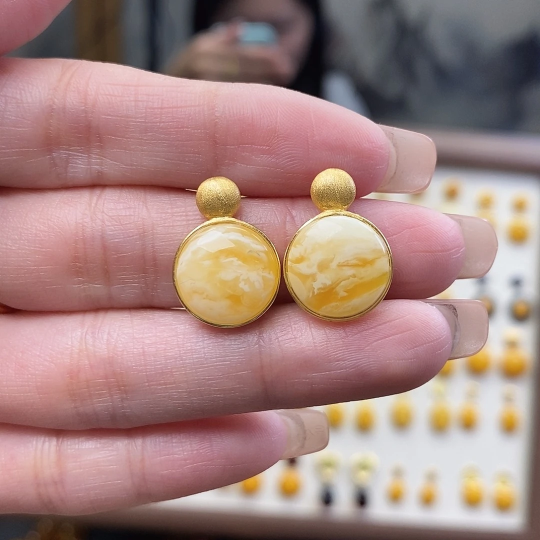 琥珀未镶嵌裸石成品