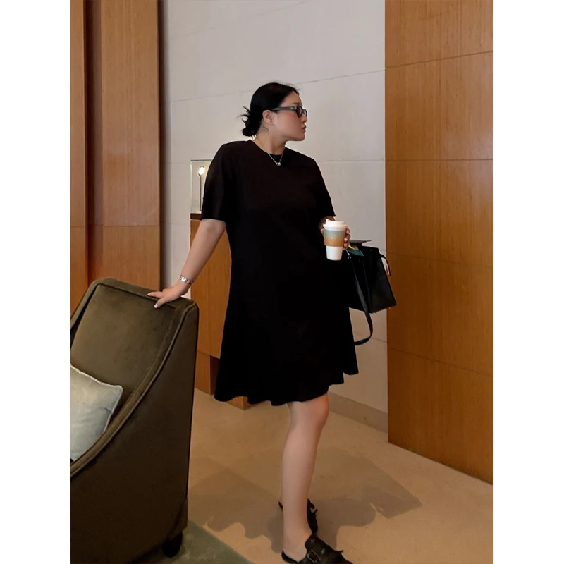 铅笔小鑫大码女装 藏肉修身长 复古纯色 短袖压褶连衣裙