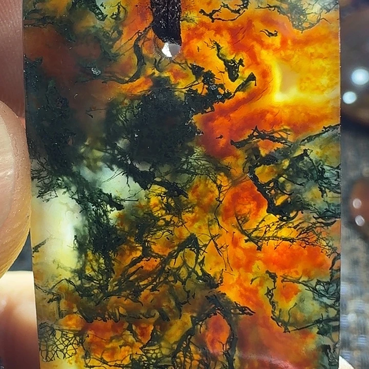 用***5玛瑙/玉髓未镶嵌颈饰