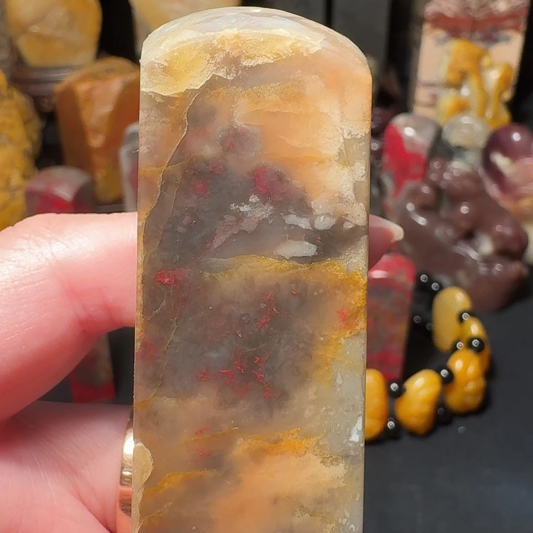 昌化鸡血石昌化鸡血石