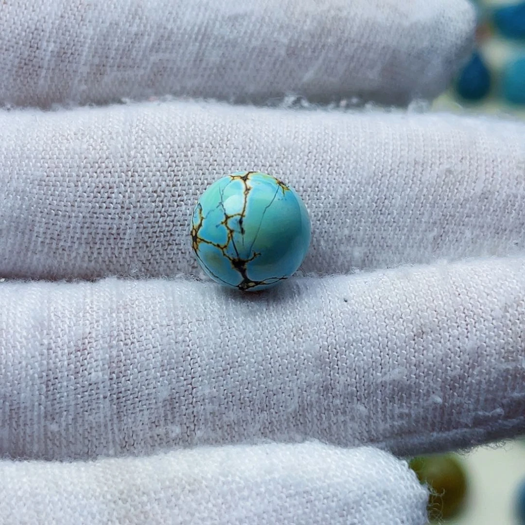 绿松石颈饰未镶嵌