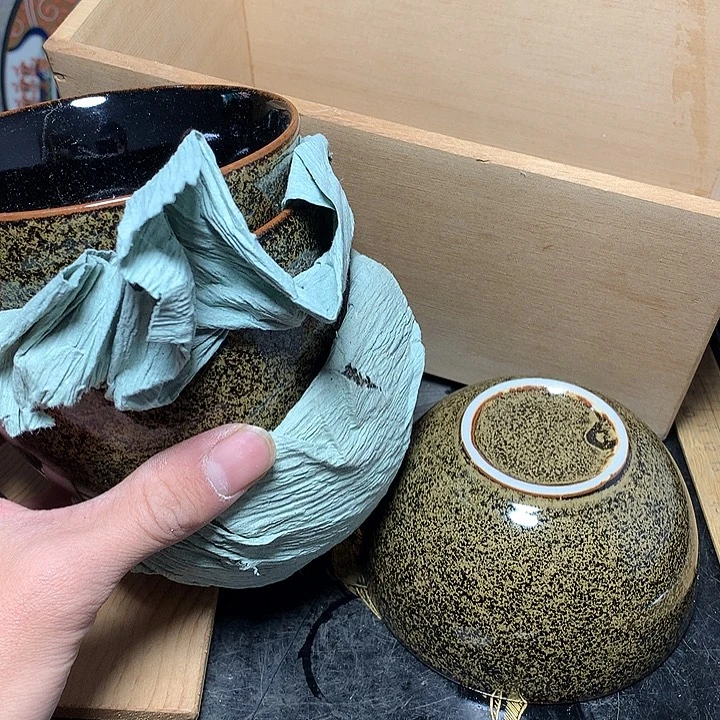 瓷片这就是为什么在这里要看他