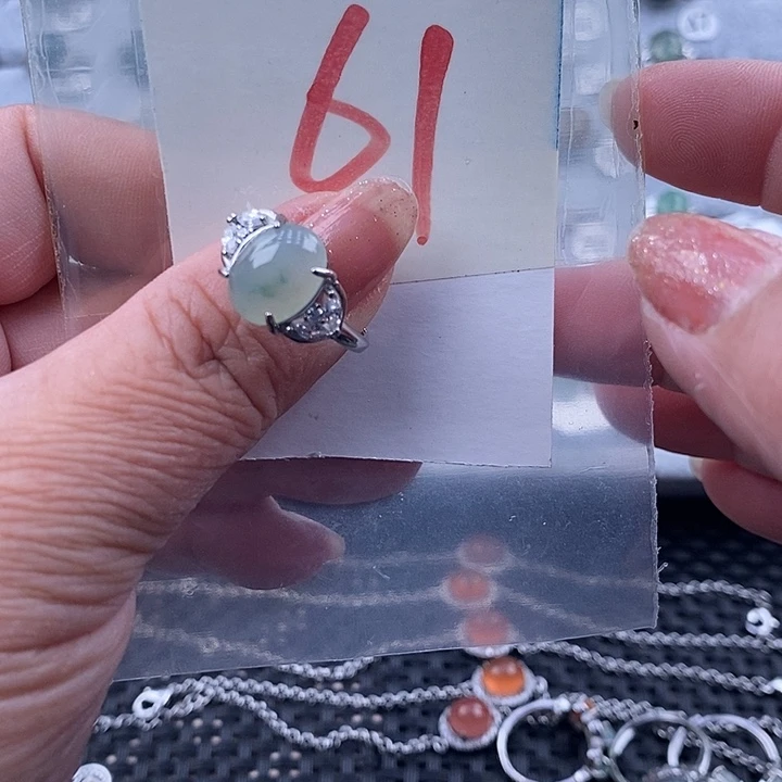 未镶嵌戒指翡翠缅甸