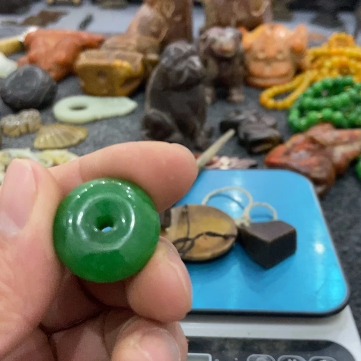 白玉菩提吊坠摆件