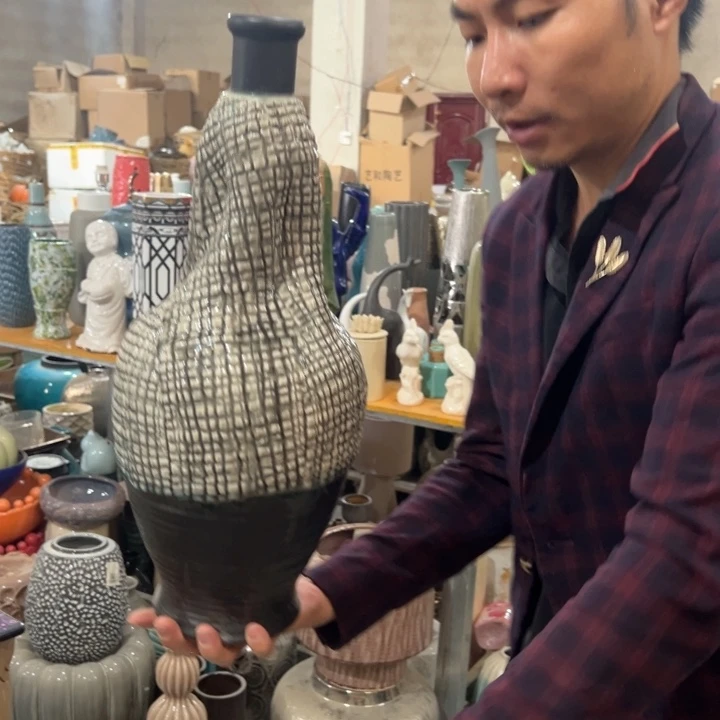 陶瓷花瓶摆件外贸出口（微瑕）高50口3.5公分