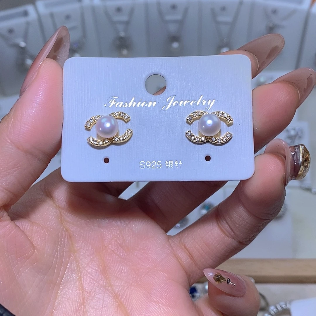 淡水珍珠耳饰未镶嵌