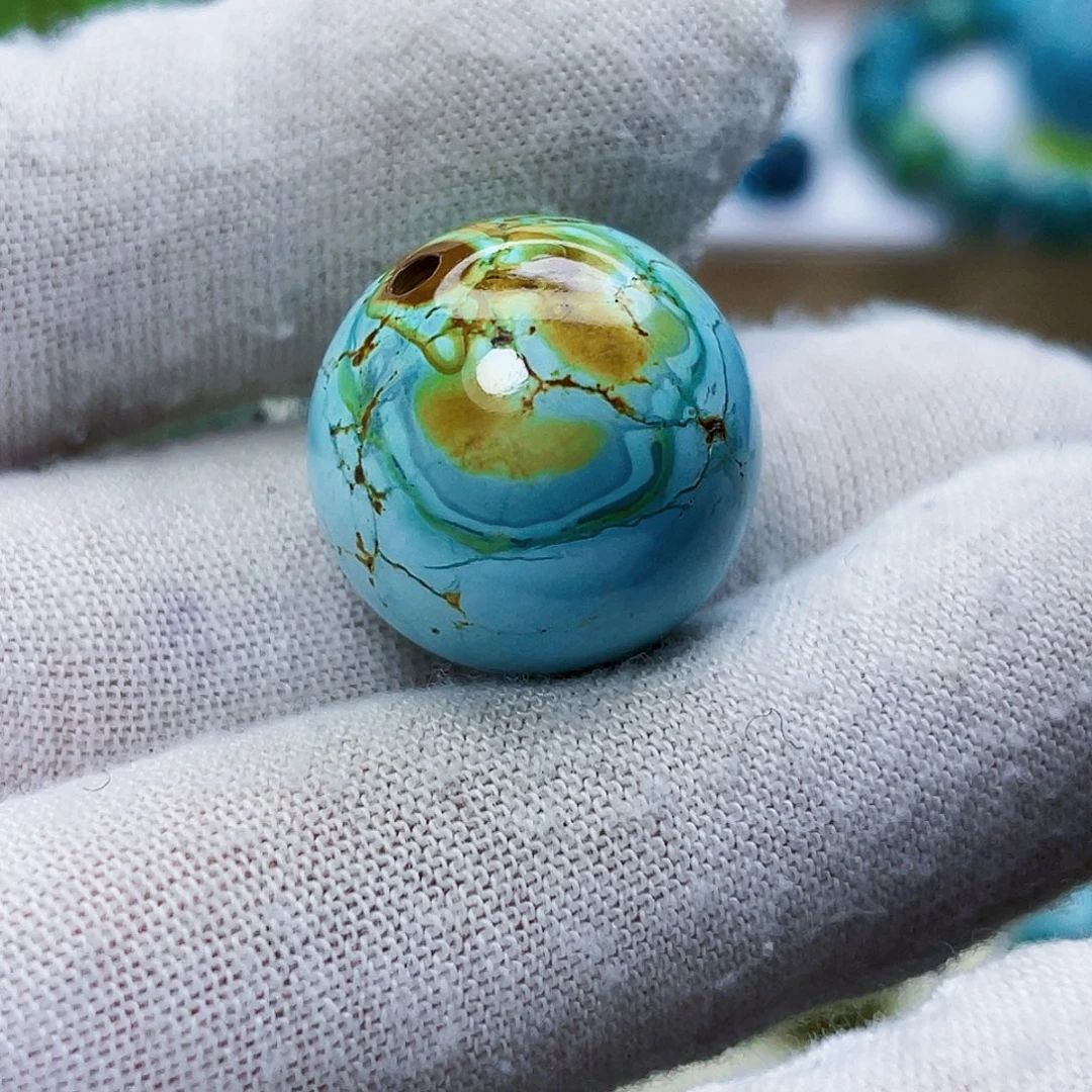 绿松石未镶嵌颈饰