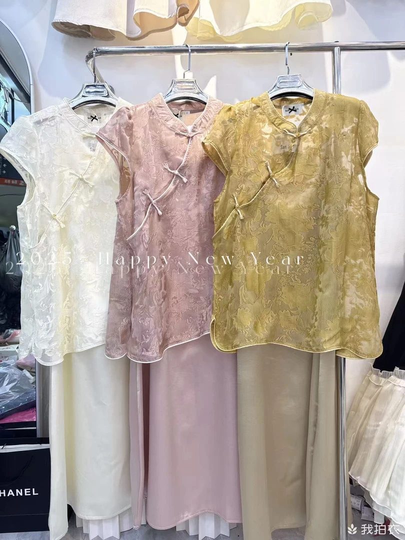 新款新款新中式超级洋气显瘦，原创设计高品质面料，上身效果