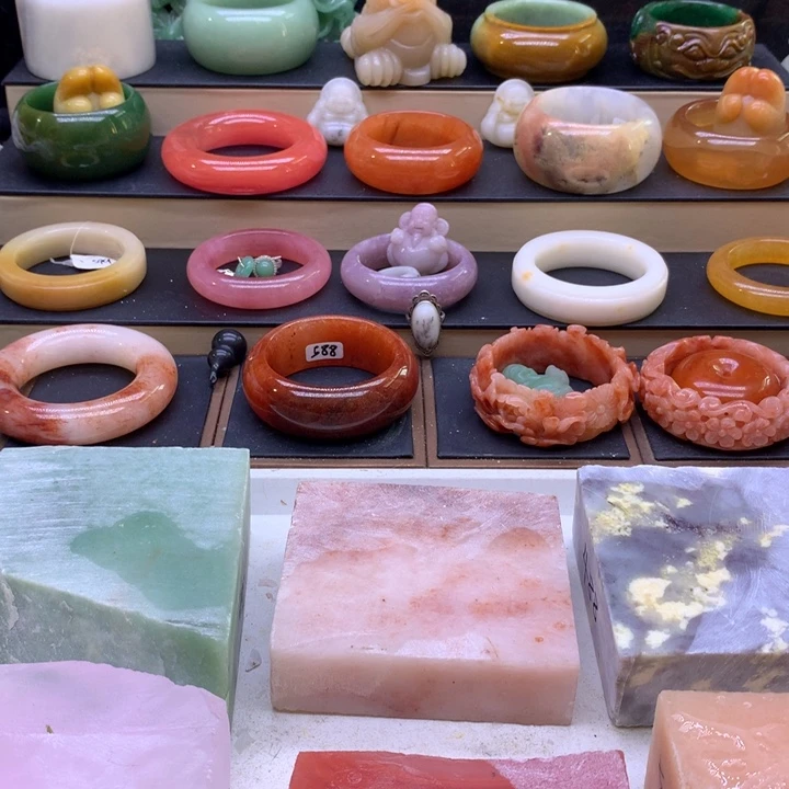 ****哦石英岩玉未镶嵌13468975444