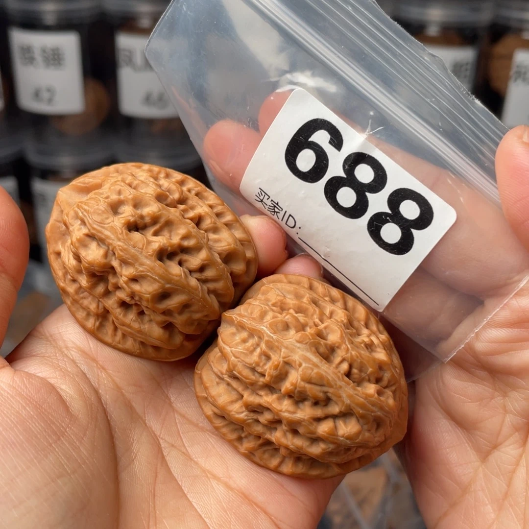 简***单文玩核桃把件全品43红锦鲤