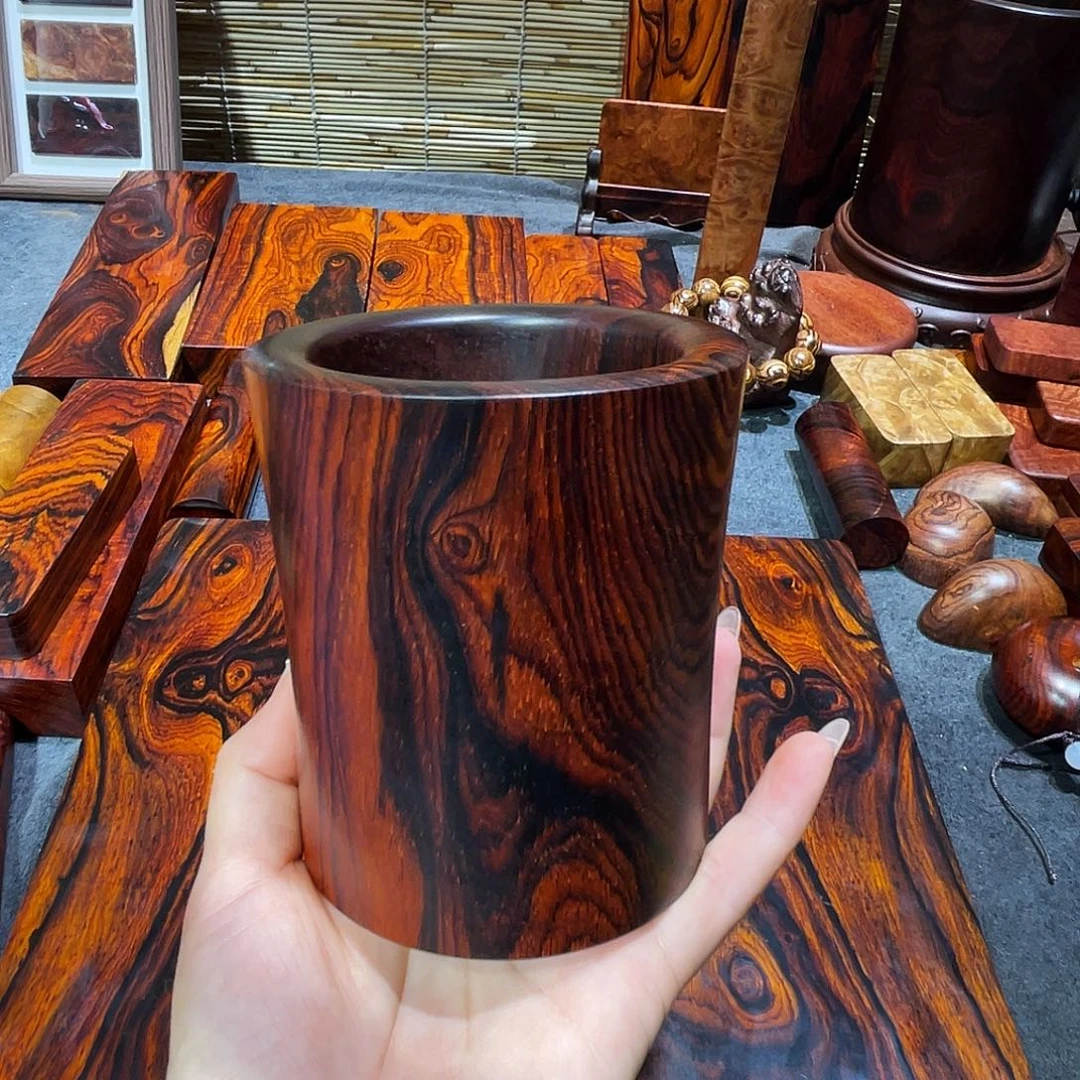 君***哥笔筒一物一拍直播间