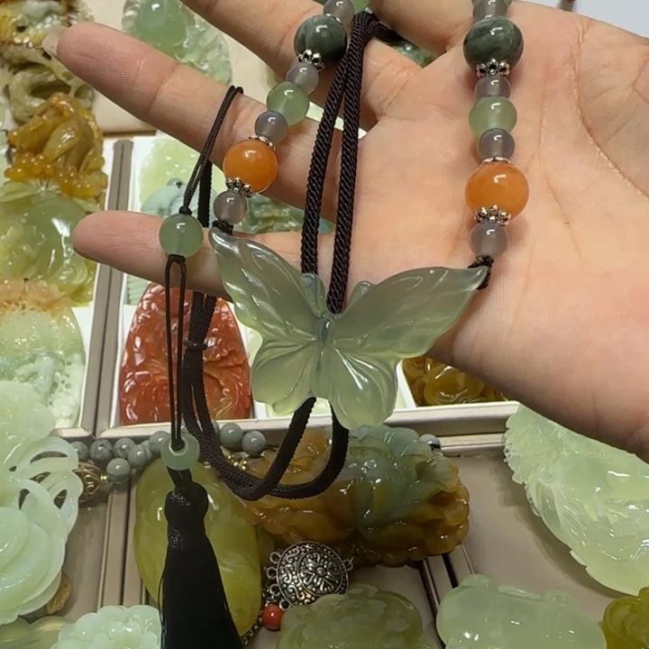 蛇纹石玉吊坠未镶嵌