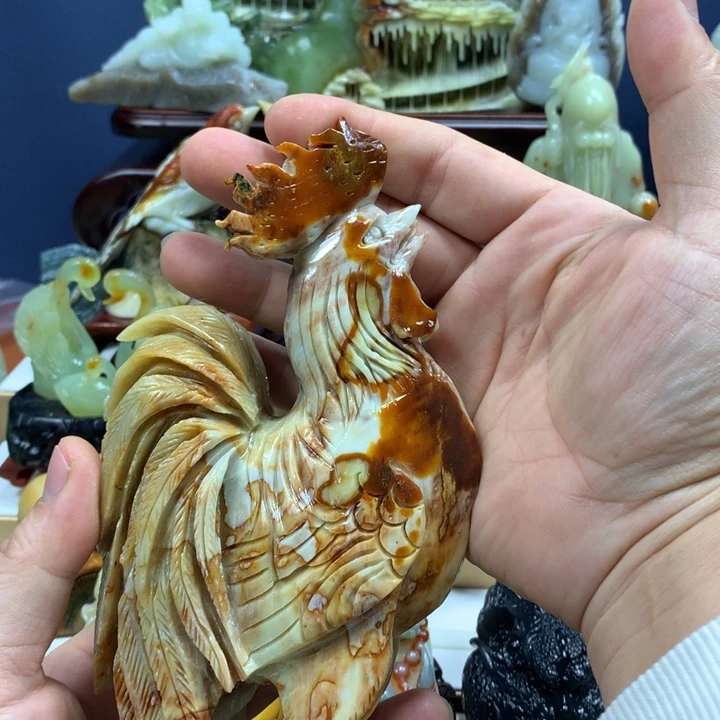 神***人蛇纹石玉未镶嵌珠宝奇石