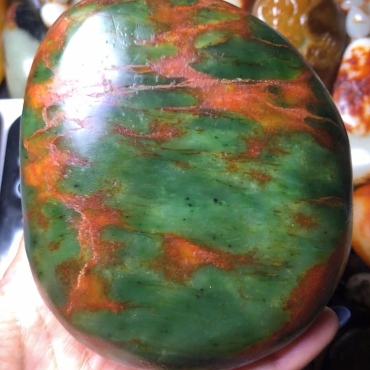 晓***月和田玉未镶嵌珠宝奇石