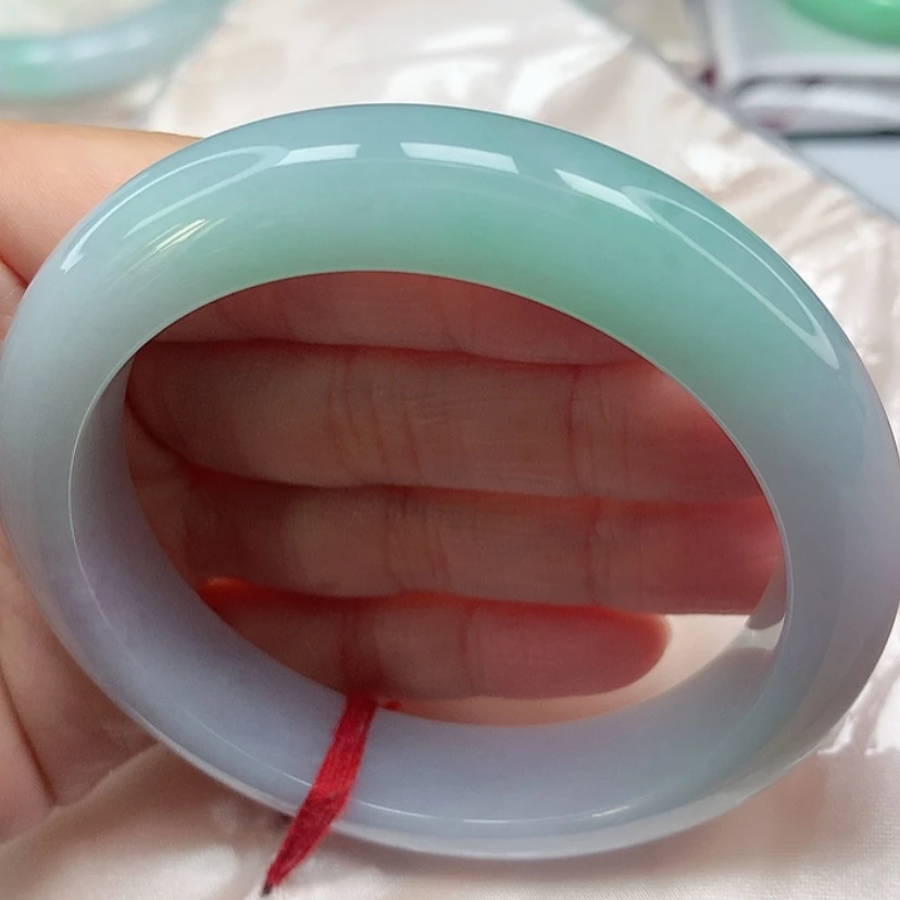 【闪购商品】翡翠手镯未镶嵌冰胶果绿春彩手镯5758圈29号