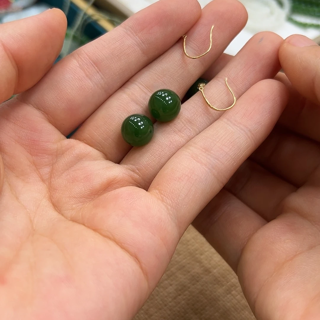 和田玉18K金镶嵌耳饰旖***木