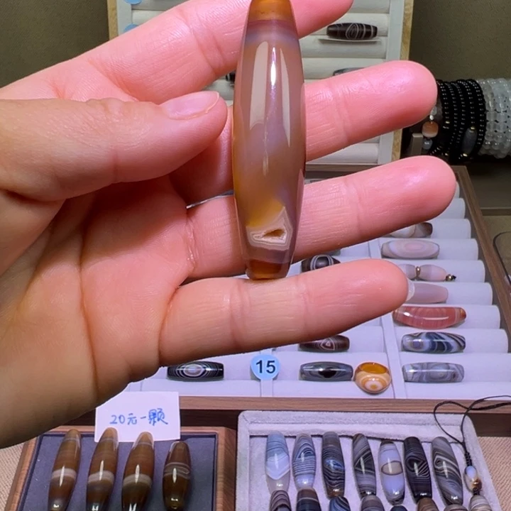 玛瑙/玉髓合金颈饰