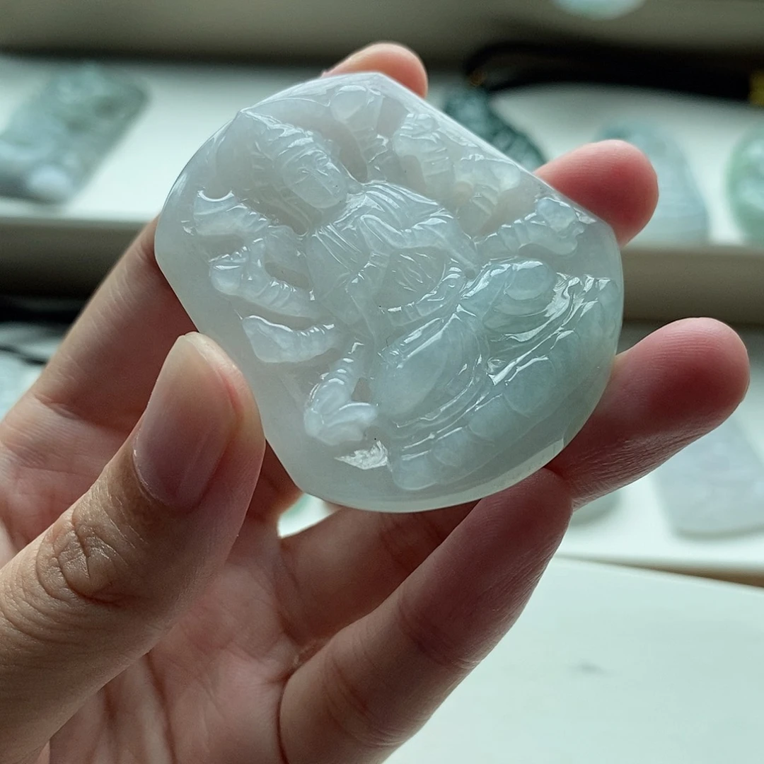 【闪购商品】翡翠未镶嵌颈饰