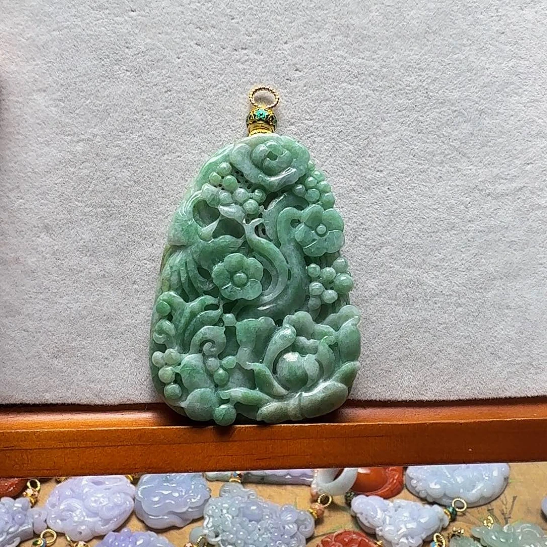 吊坠(赠链)未镶嵌翡翠
