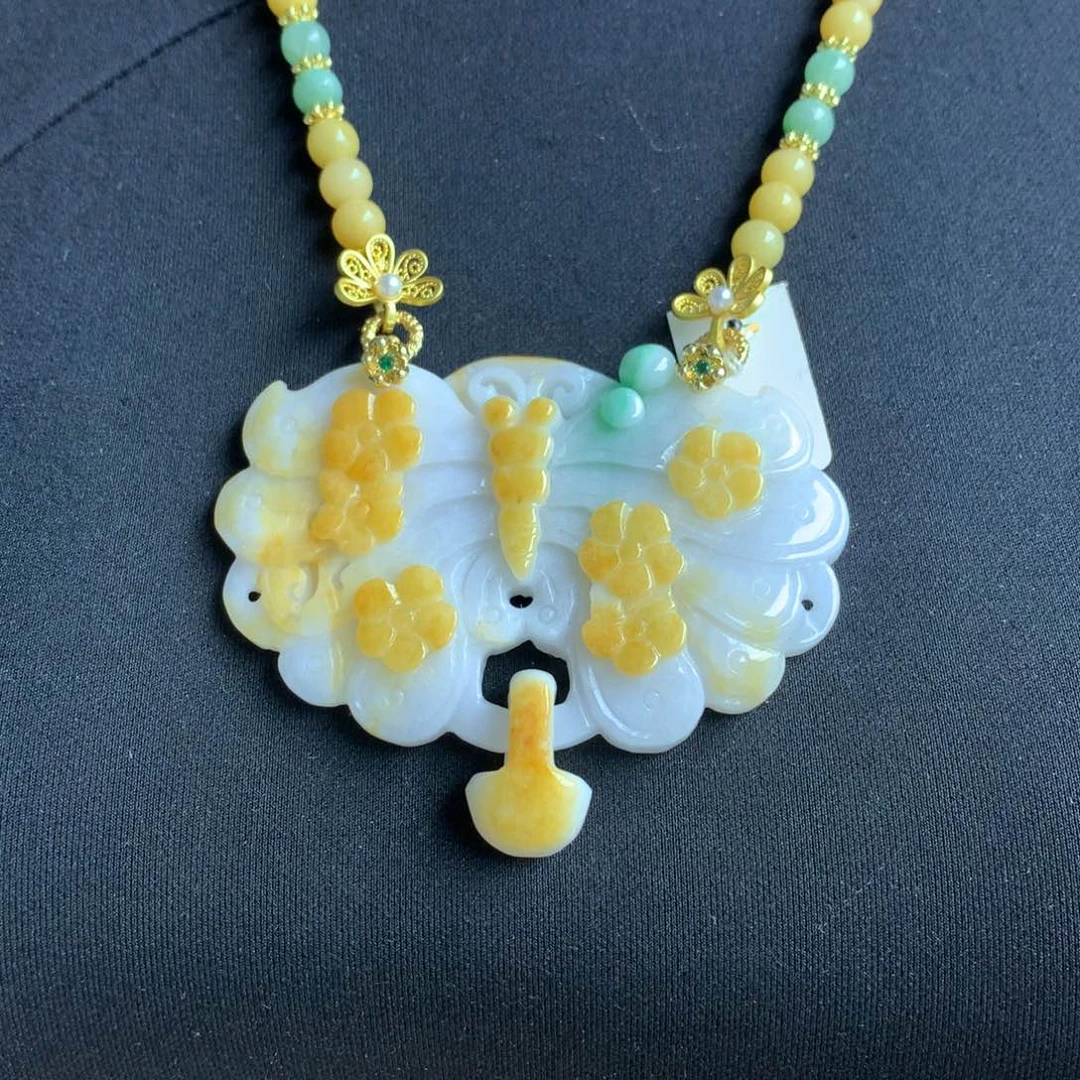 翡翠颈饰未镶嵌翡翠