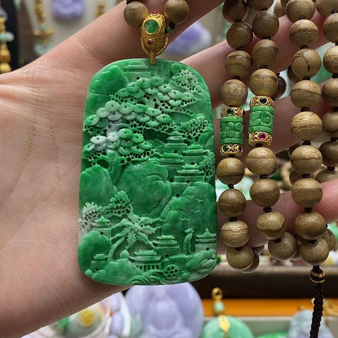 翡翠未镶嵌颈饰吊坠